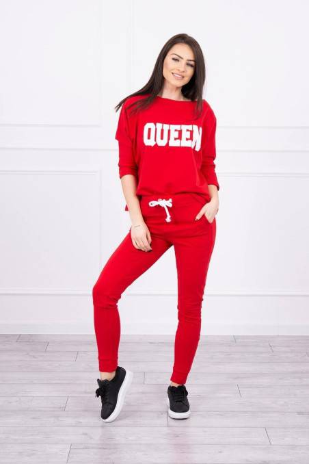 Set with Queen print red