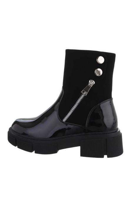 Women's boots with a platform in black GR-GXJ-237